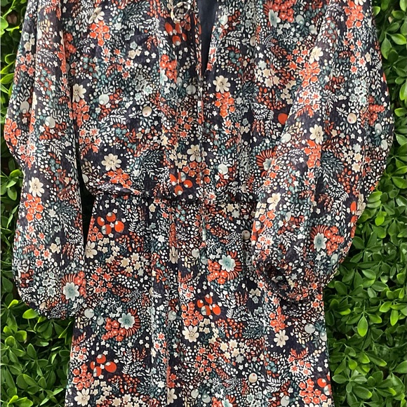 Ryan Michelle Dresses & Skirts - Ryan Michell Floral and Blue Graphic Dress with 3/4 Sleeves Size M